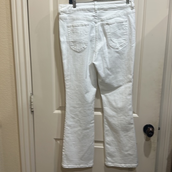 Chico spandex jeans. Short. - Picture 7 of 7